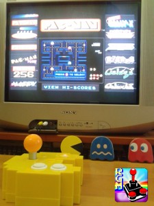 Selezionando un gioco, avremo l'immagine centrale corrispetiva, che farà scorrere diversi screenshot del gioco stesso e una simpatica animazione attorno al titolo (a tema ovviamente)