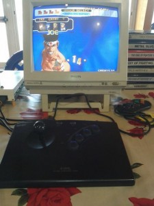 Il nostro NeoGeo ha attirato una folta schiera di curiosi.