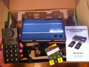 Il Colecovision FB, pur essendo anc'esso di qualità eccellente, non raggiunge lo stesso, maniacale, livello di riproduzione nei dettagli.